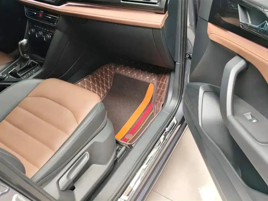 Volkswagen Tharu 2019 Model 330TSI 4WD Flagship Edition China VI фото 8