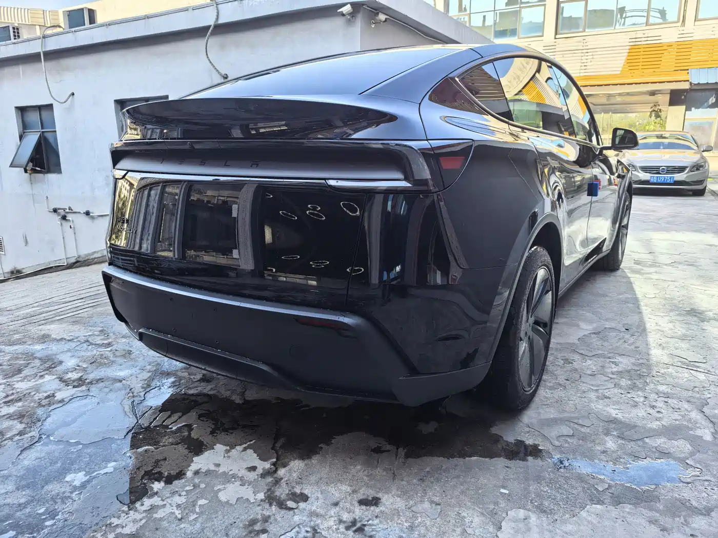 Tesla Model Y 2026 2026 Rear-Wheel Drive