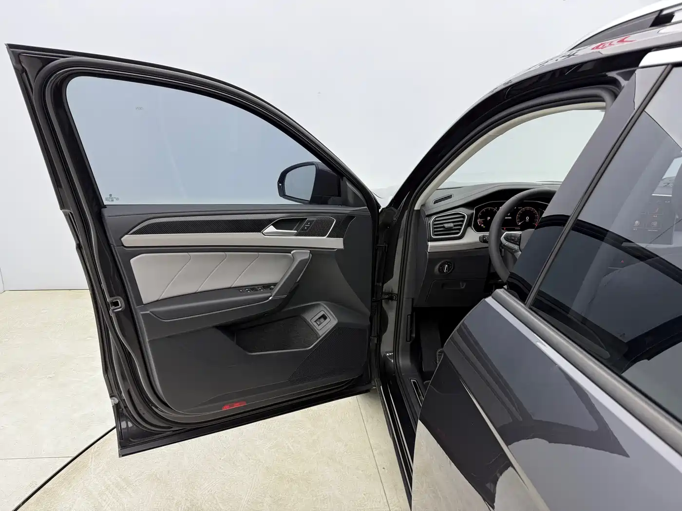 Volkswagen Tayron 2023 280TSI 2WD Luxury Plus Advanced Edition фото 22