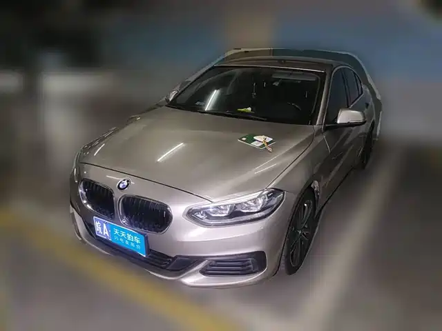 BMW 1 Series 2020 Model 120i Fashion Style — фото 1