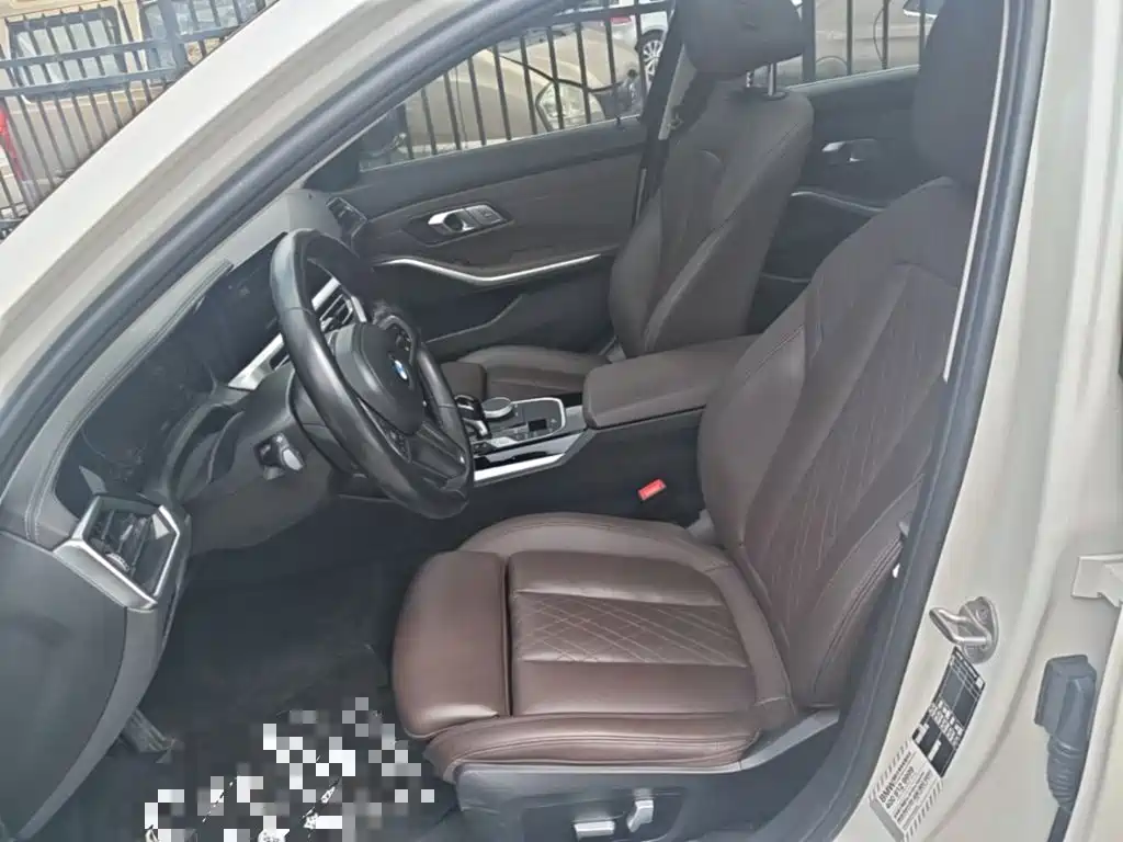 BMW 3-SERIES
