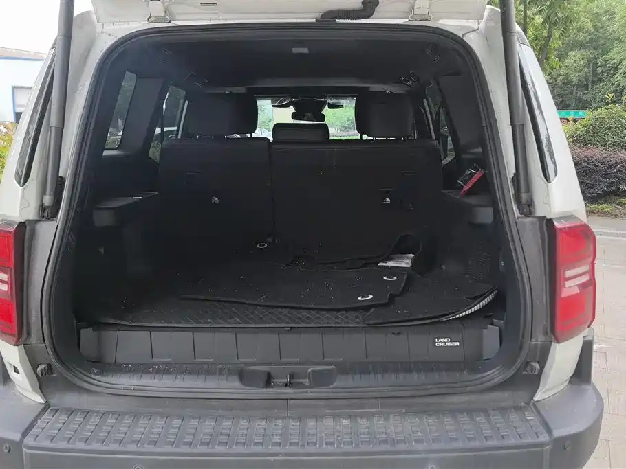 Toyota Prado 2024 2.4T All-Terrain TX Edition 5-Seater фото 4