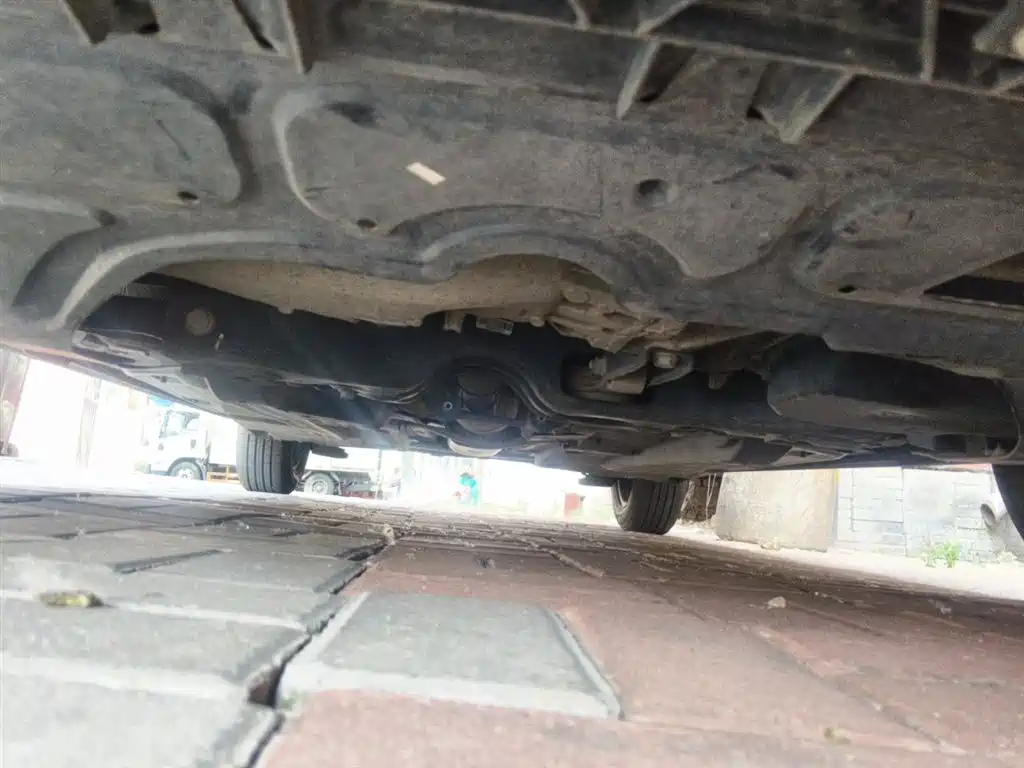 Volkswagen Polo 2016 1.4L Automatic Trend фото 22