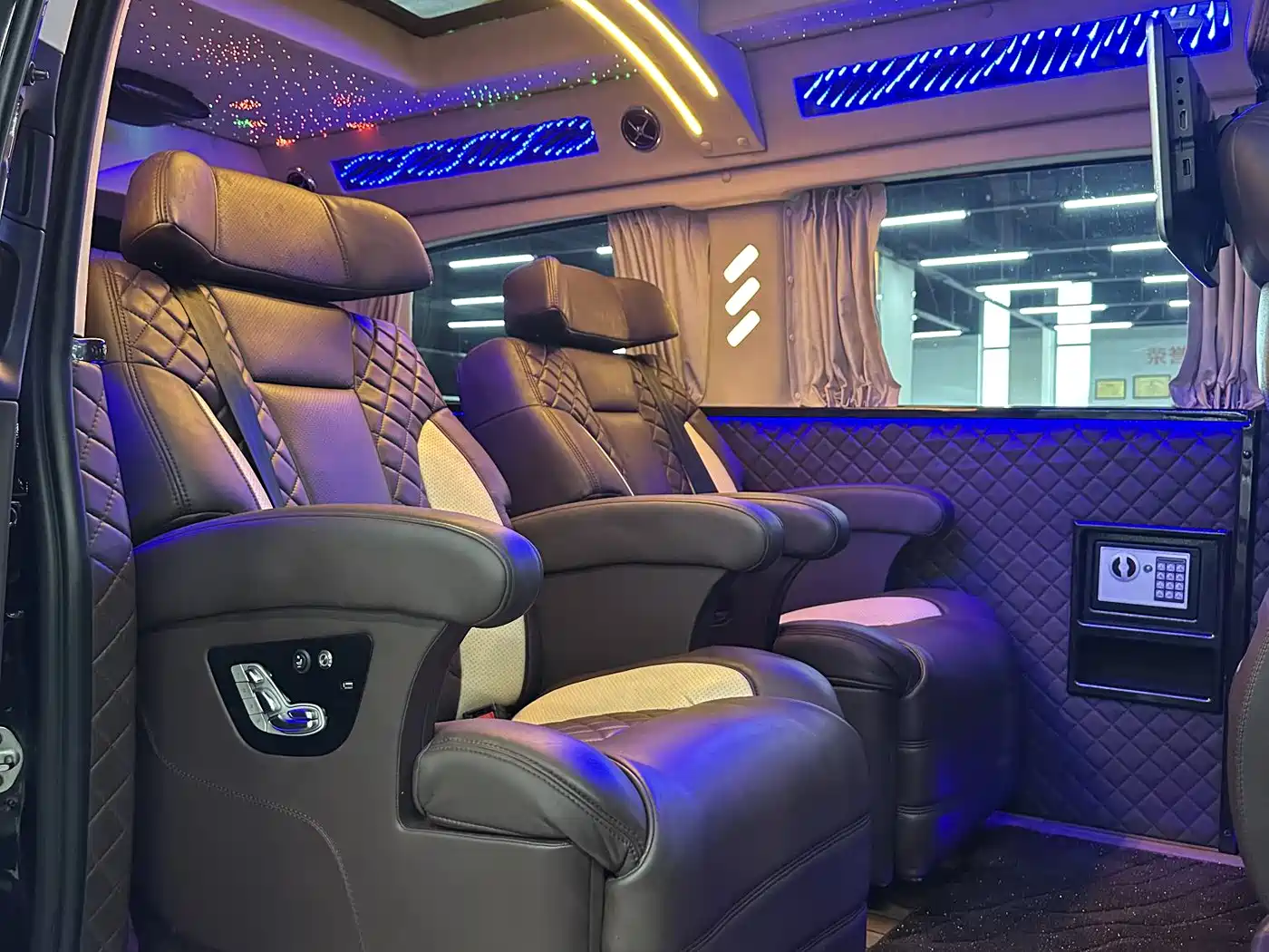 Mercedes-Benz Vito 2018 2.0T Elite Edition 7-seater China VI фото 14