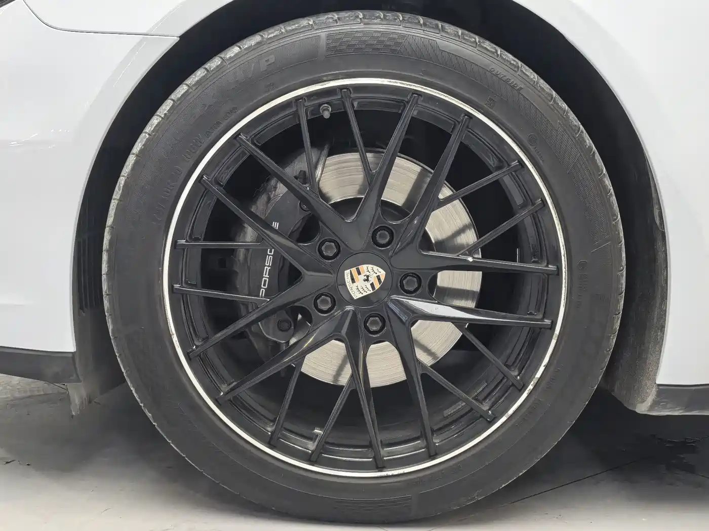 Porsche Panamera 2019 Panamera 4 Executive Long Wheelbase 2.9T фото 9