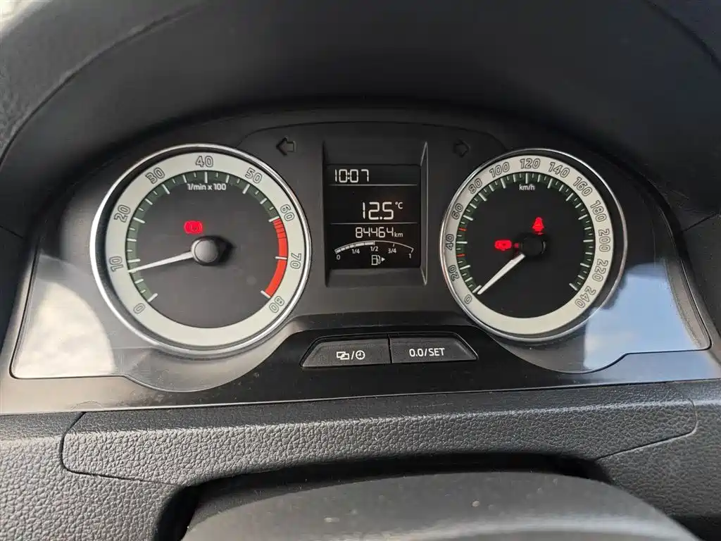 Škoda Rapid 2019 1.5L Manual Comfort Version China VI фото 12