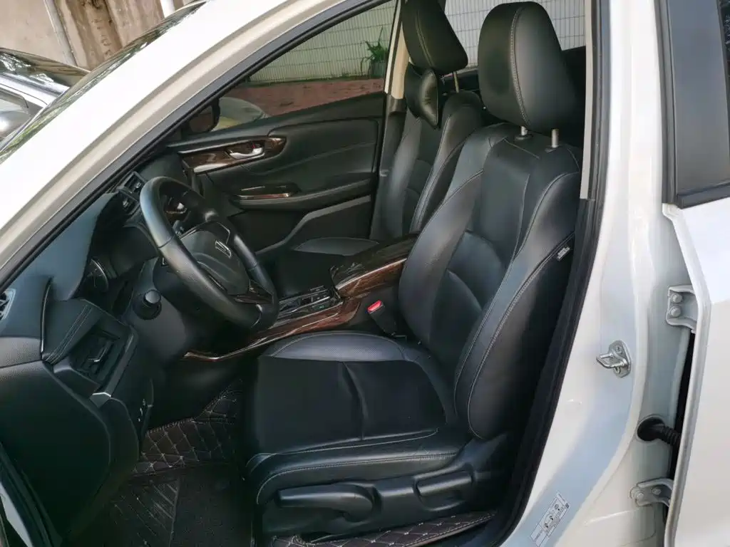 Honda ENVIX 2019 2019 180TURBO CVT Joy Edition China VI