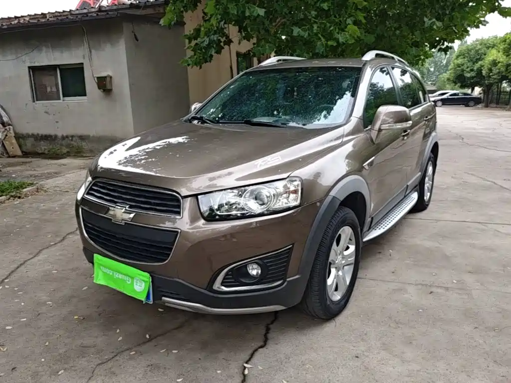 Chevrolet Captiva 2016 2015 2.4L 2WD Urban Edition 5-seater