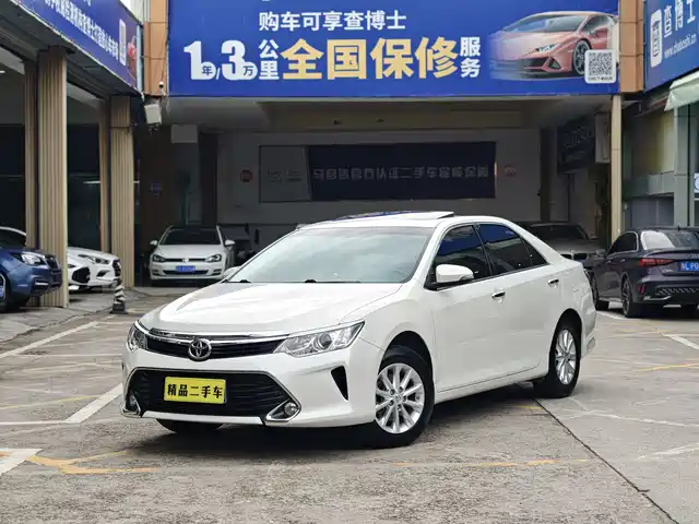 TOYOTA CAMRY