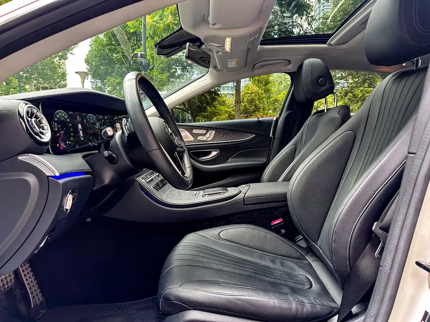 MERCEDES-BENZ CLS