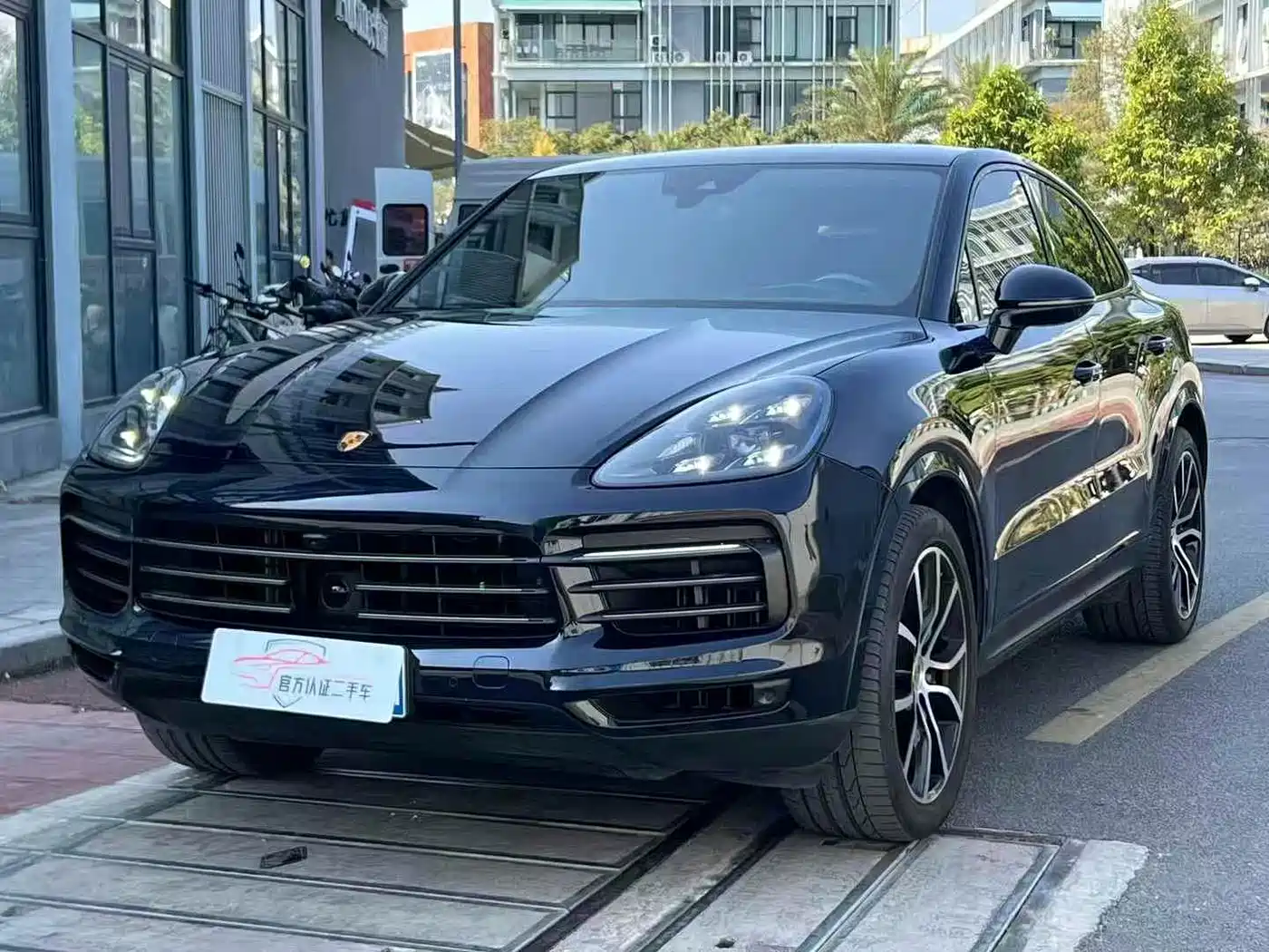 Фото 1 - Porsche Cayenne
