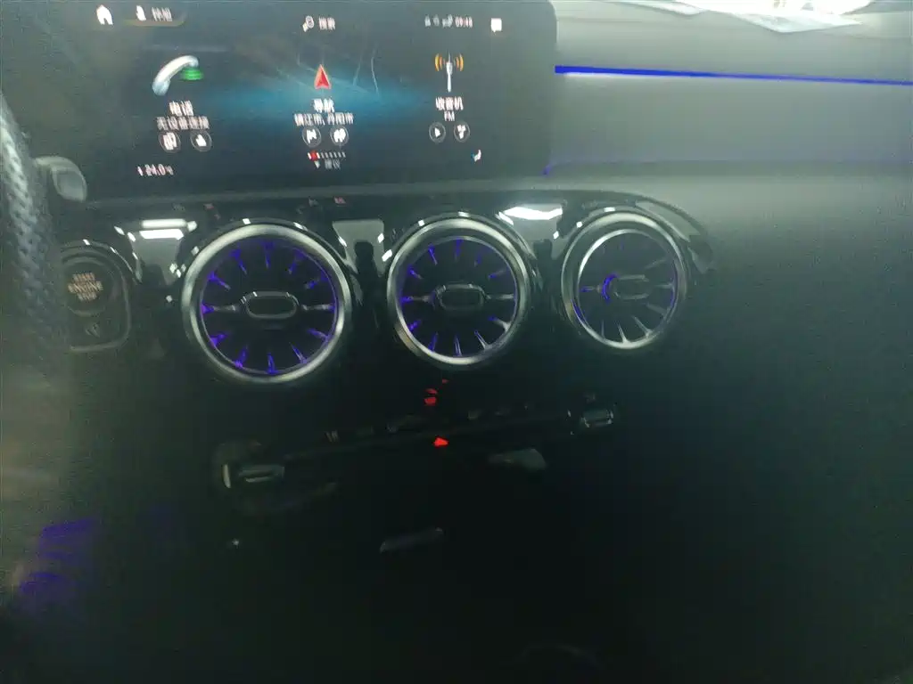 MERCEDES-BENZ CLA (IMPORT)