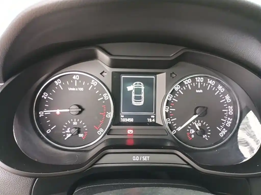 Škoda Octavia 2017 1.6L Automatic Smart Edition фото 12