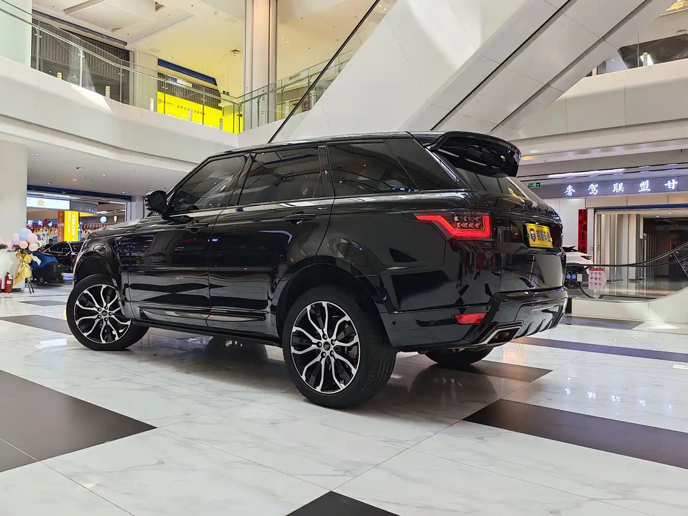 Фото 7 - Land Rover Range Rover Sport