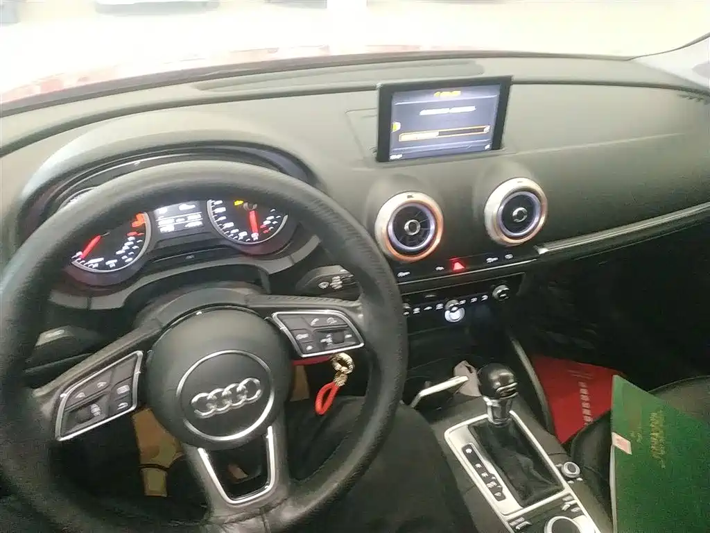 Audi A3 2018 30th Anniversary Limousine 35 TFSI Style фото 10