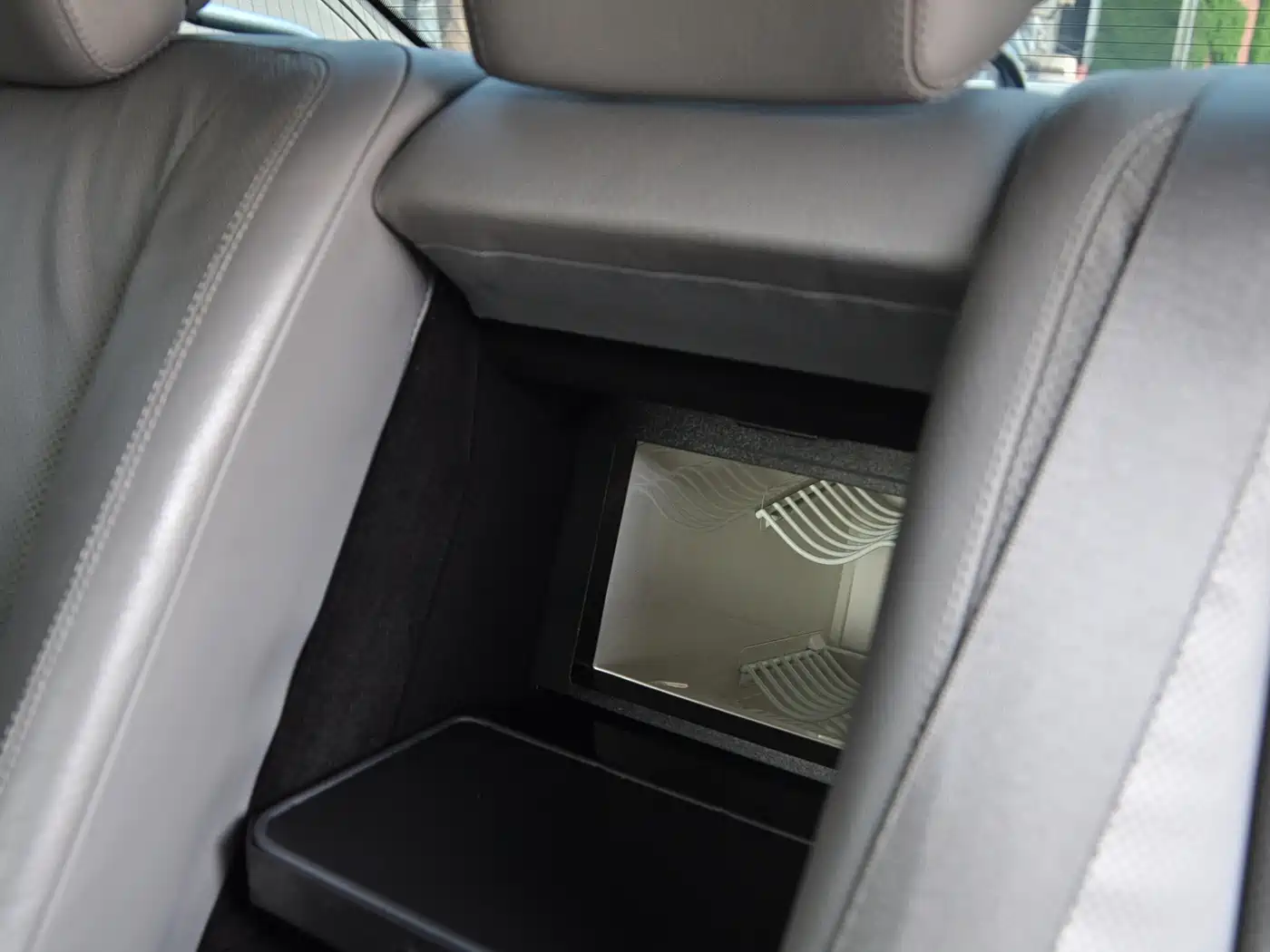 Mercedes-Benz S-Class фото 16
