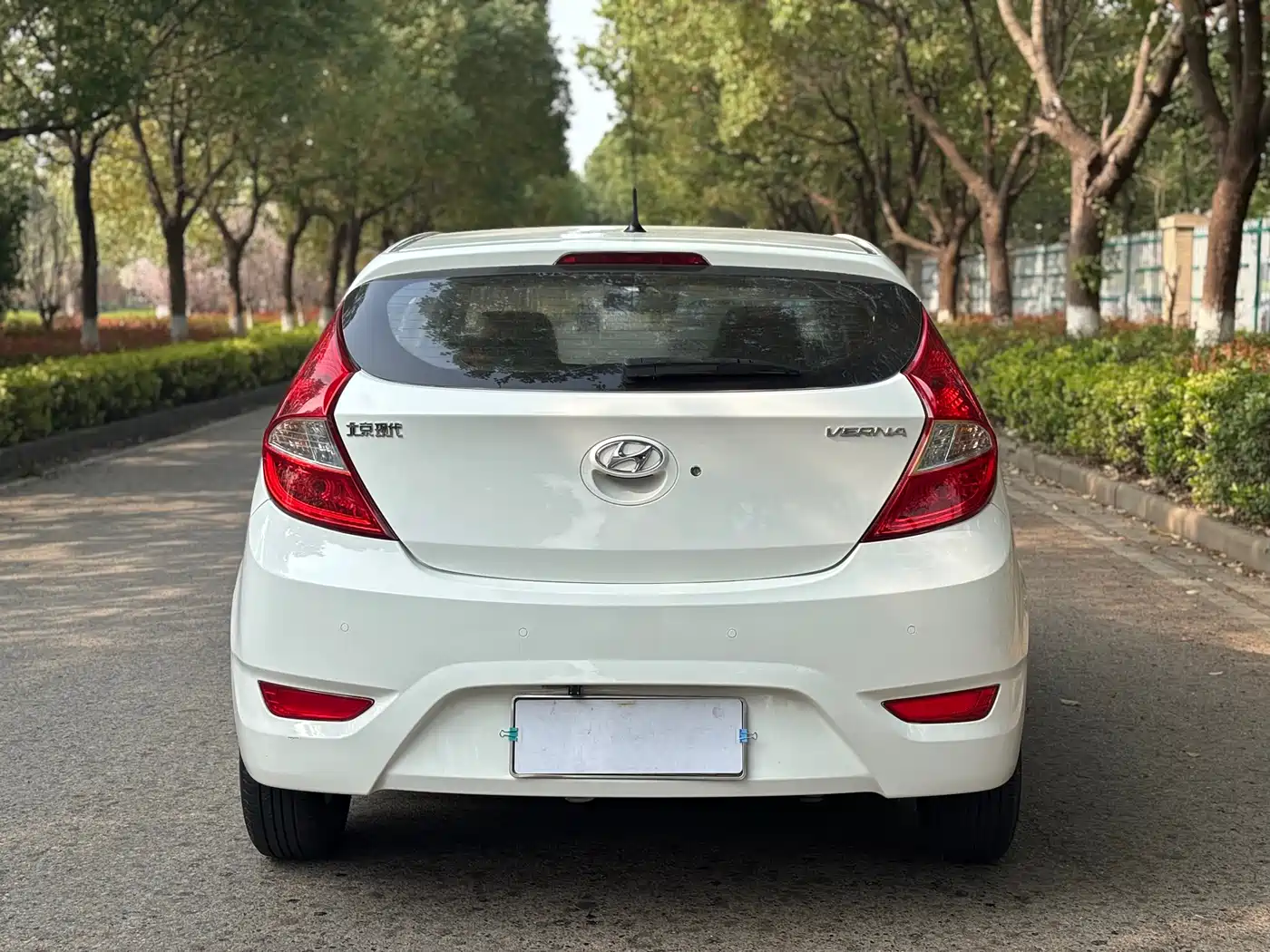 Hyundai Reina 2014 Model 1.4L Automatic GLX фото 4
