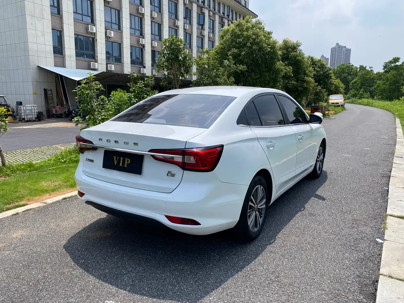 Roewe i5 2019 2019 1.5L Auto 4G Langhao Edition