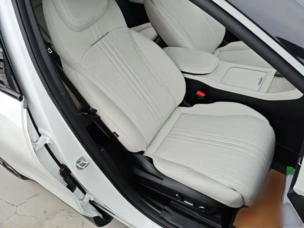 Geely Galaxy Galaxy L7 2023 2023 1.5T 115km Starship