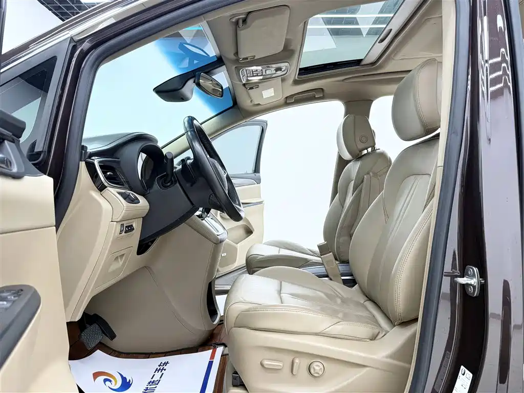 Buick GL8 2018 ES 28T Flagship Type China VI фото 4