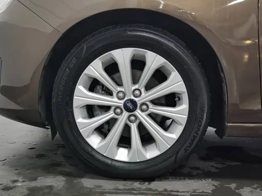 Ford Escort 2015 2015 1.5L Automatic Fashion