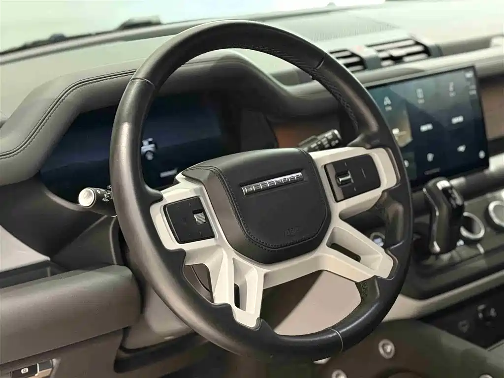 Land Rover Defender 2023 Facelift 110 3.0T P400 X-DYNAMIC HSE фото 14