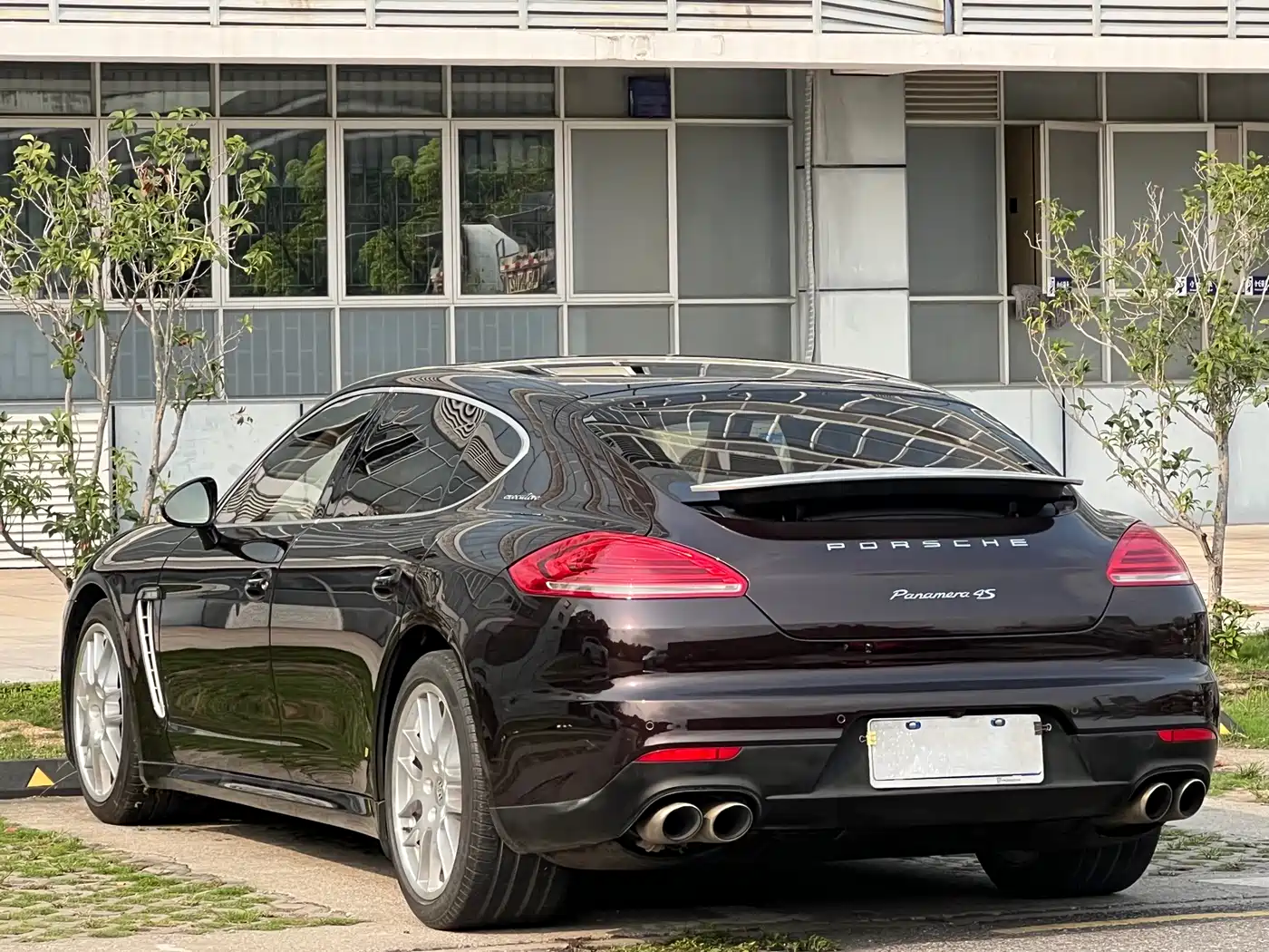 Porsche Panamera 2014 Panamera 4S Sport Edition 3.0T фото 6