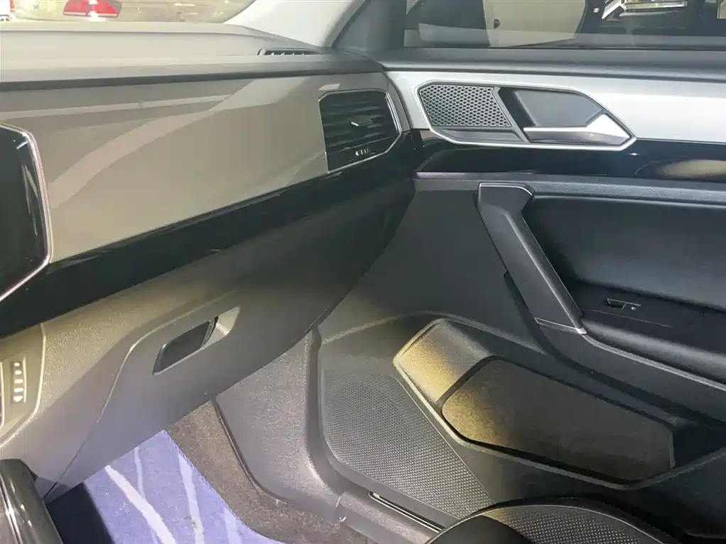 Volkswagen Tayron 2020 330TSI 2WD Luxury Smart Edition фото 14