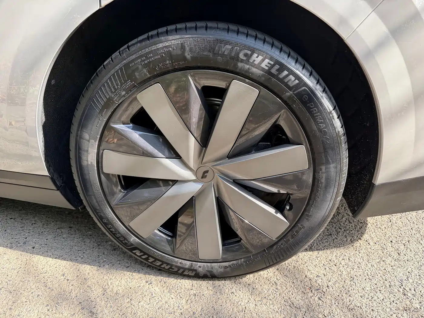 Li Auto Li i8 2025 2025 Standard Edition