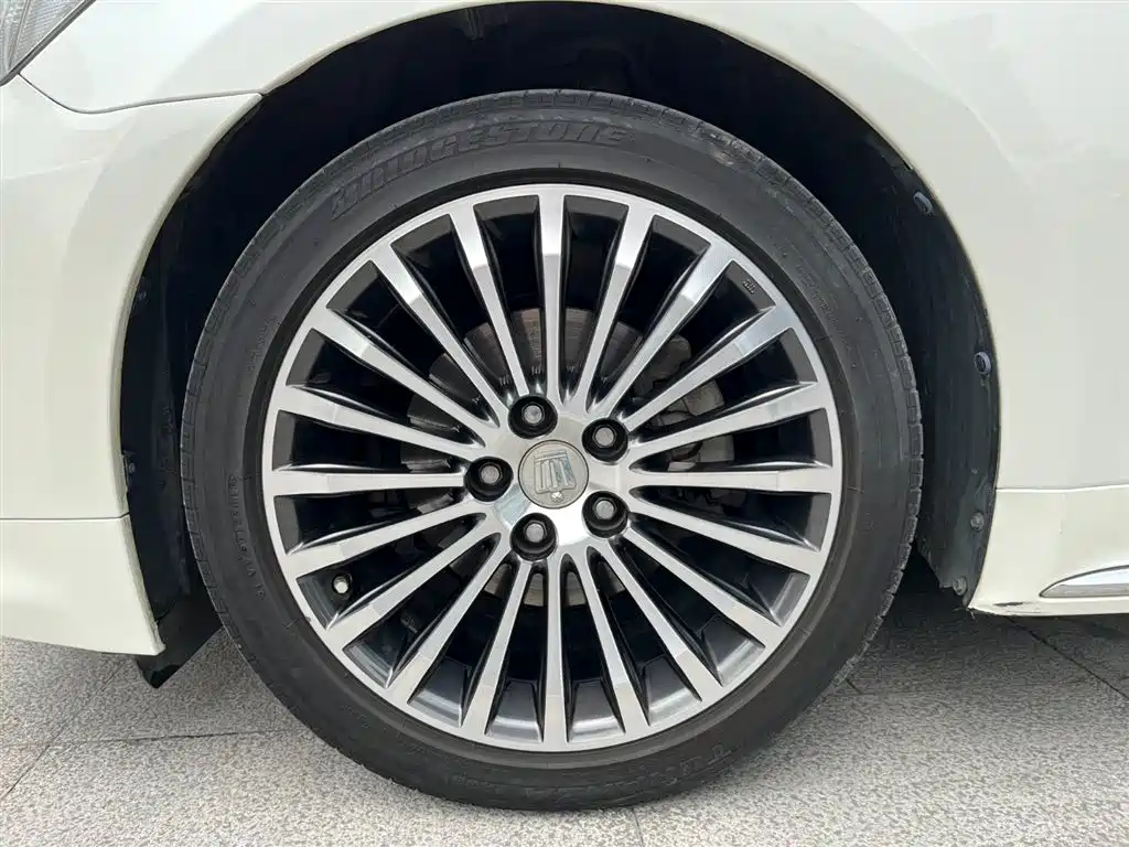 Toyota Crown 2018 2.0T Sport Edition фото 10