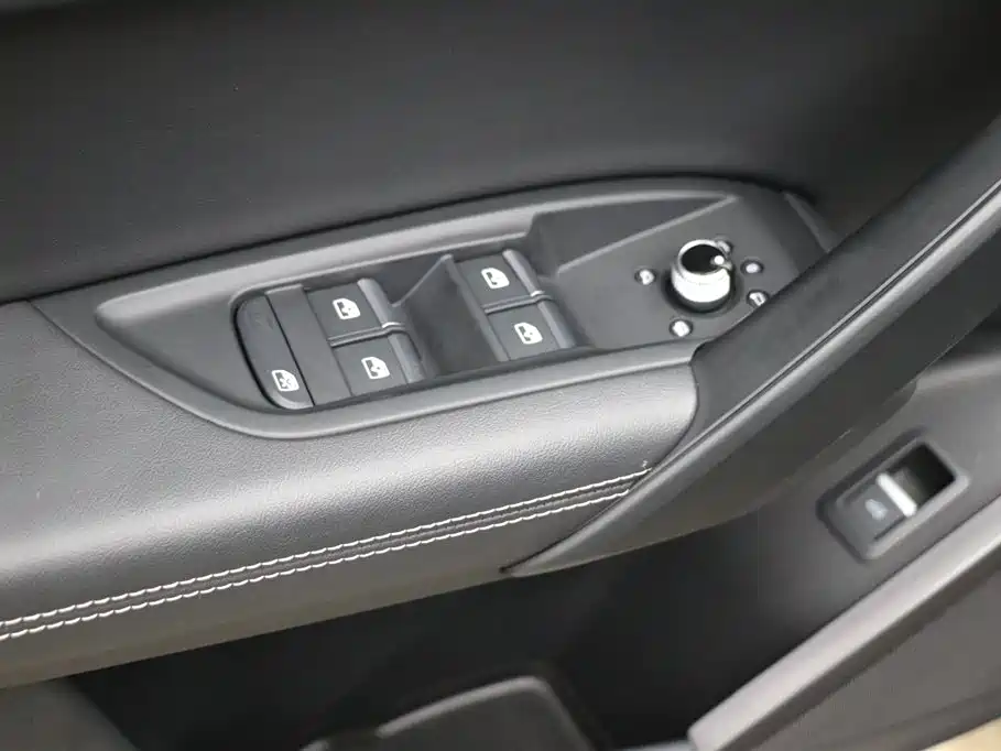 Audi Q5L 2022 Facelift 40T Luxury Dynamic фото 11