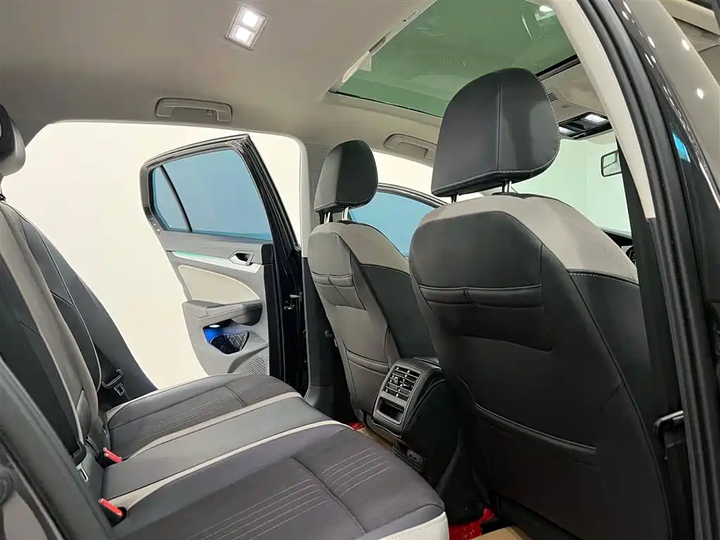 Volkswagen Golf 2021 280TSI DSG Pro фото 9