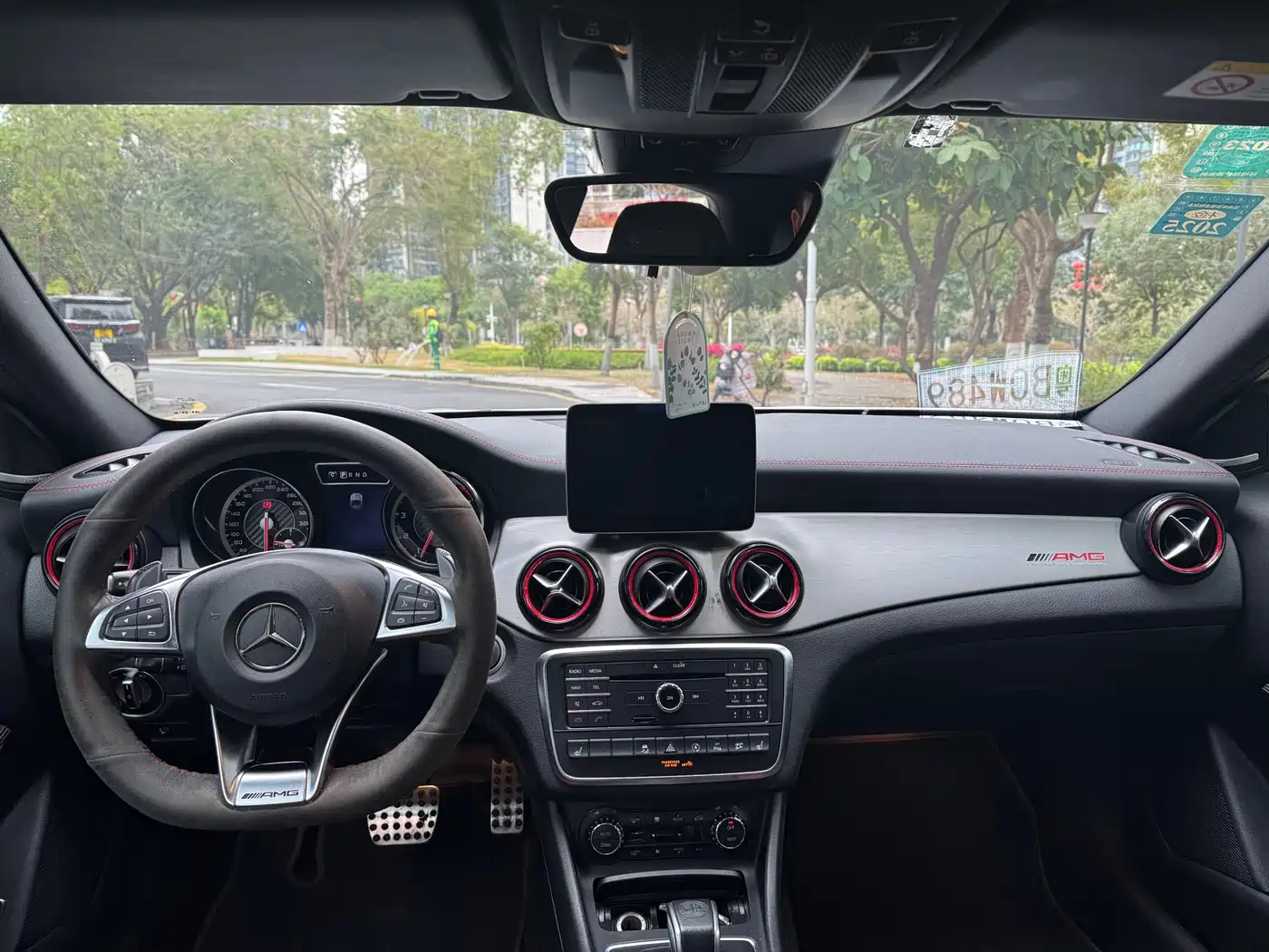 Mercedes-Benz GLA AMG 2016 AMG GLA 45 4MATIC фото 9