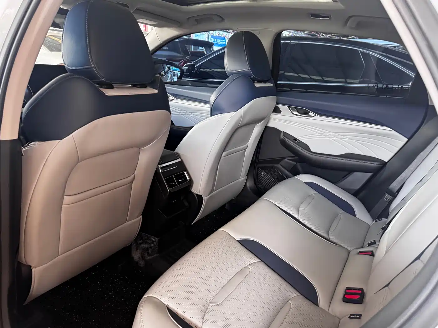 GEELY AUTOMOBILE XINGRUI