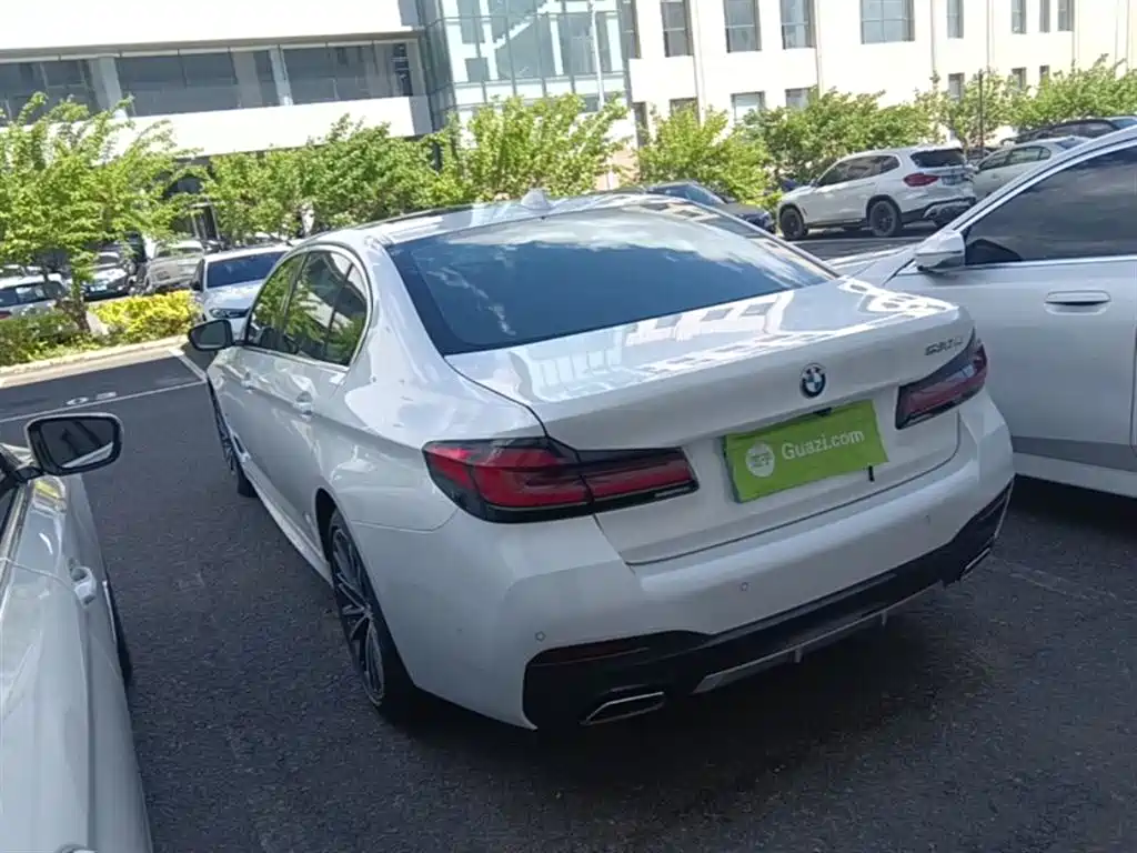 BMW 5 Series 2022 Facelift 530Li Leading M Sport Package фото 9
