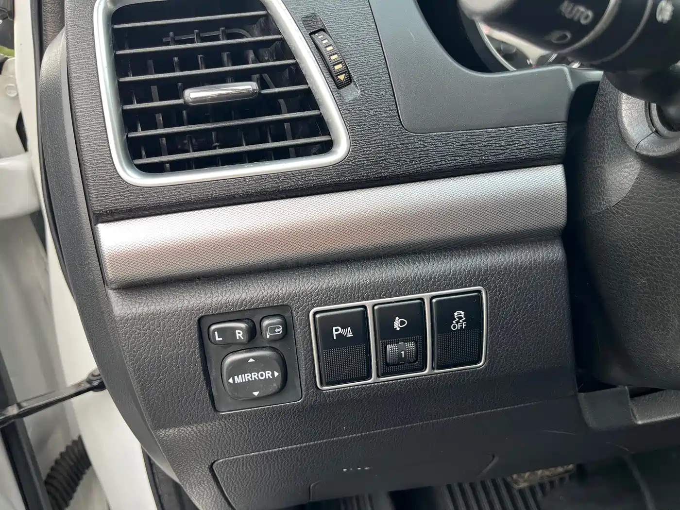 Haval H6 2015 Sport 1.5T Automatic 2WD Luxury фото 16
