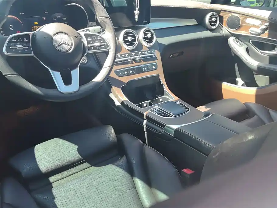 Mercedes-Benz GLC 2020 Facelift GLC 300 L 4MATIC Dynamic фото 12