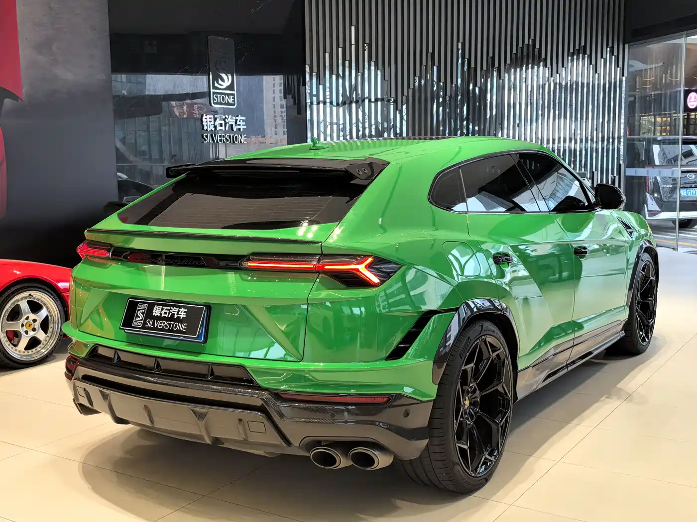 Lamborghini Urus 2022 4.0T V8 Performante фото 4