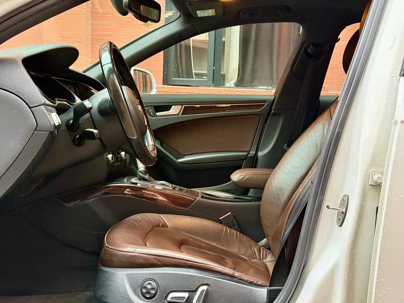 Audi A4L 2016 35 TFSI Collector's Edition S line Comfort фото 7