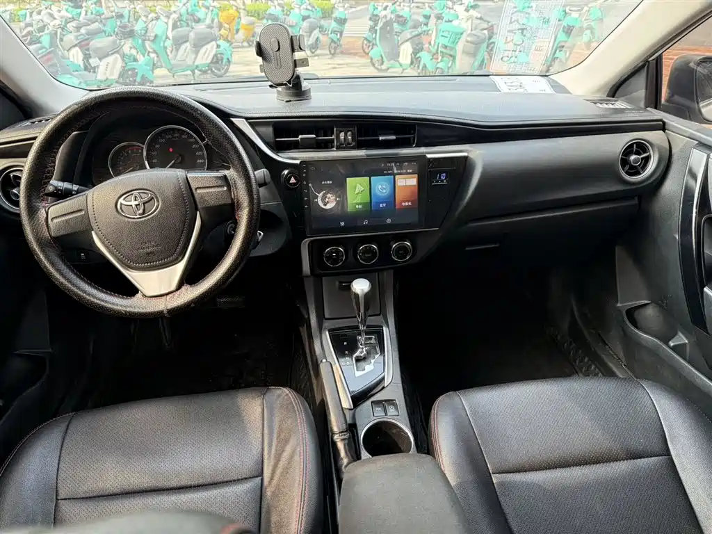 Toyota Corolla 2017 Facelift 1.2T S-CVT GL фото 8