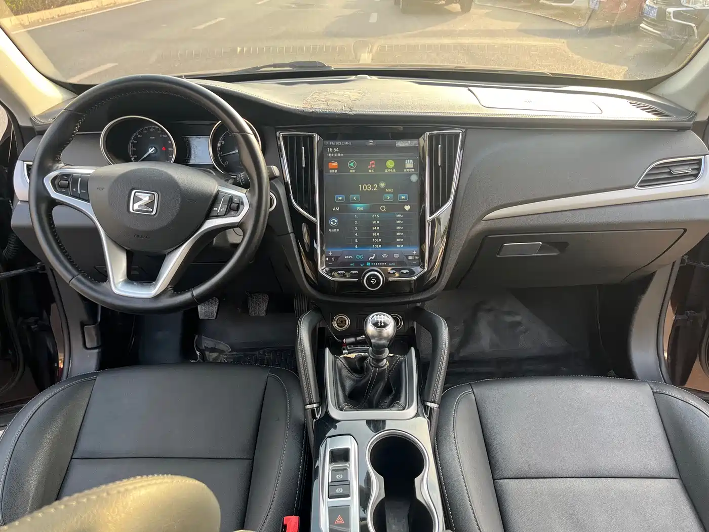 Zotye SR7 2016 2016 1.5T Manual Magic Cube Heart Edition China V