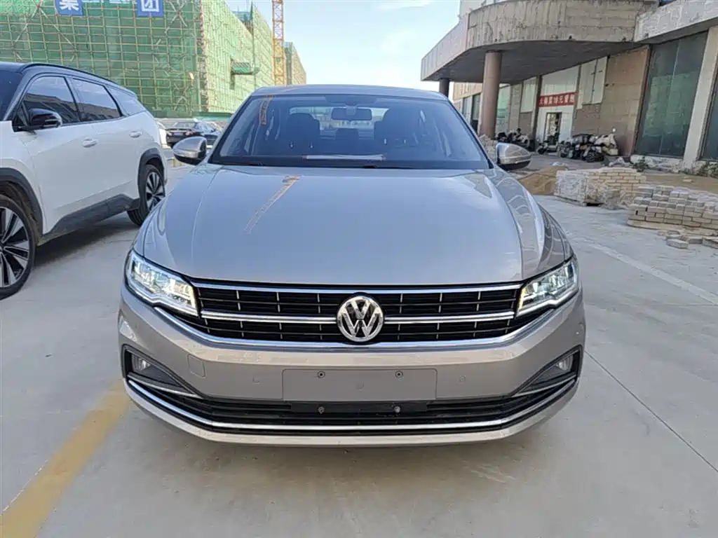 Volkswagen Bora 2019 Facelift 1.5L Automatic Luxury China VI фото 3