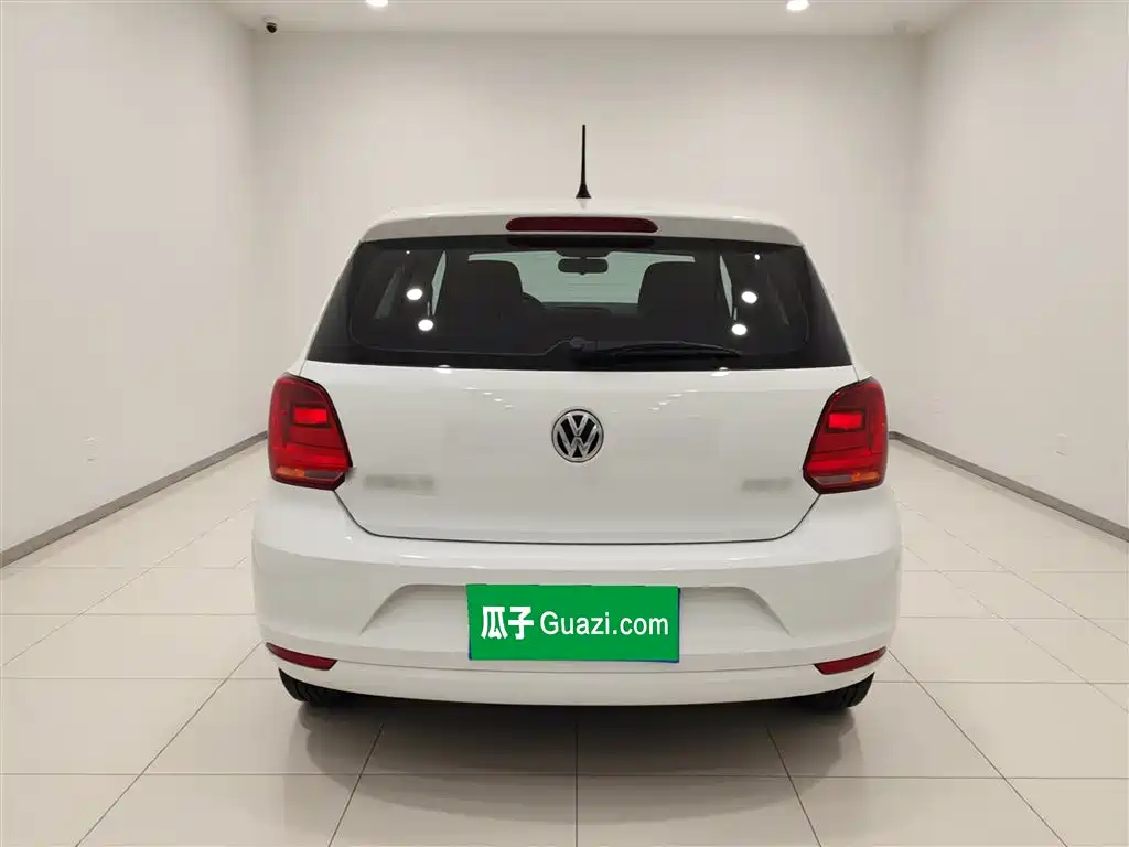 Volkswagen Polo 2016 1.4L Manual Trend фото 4