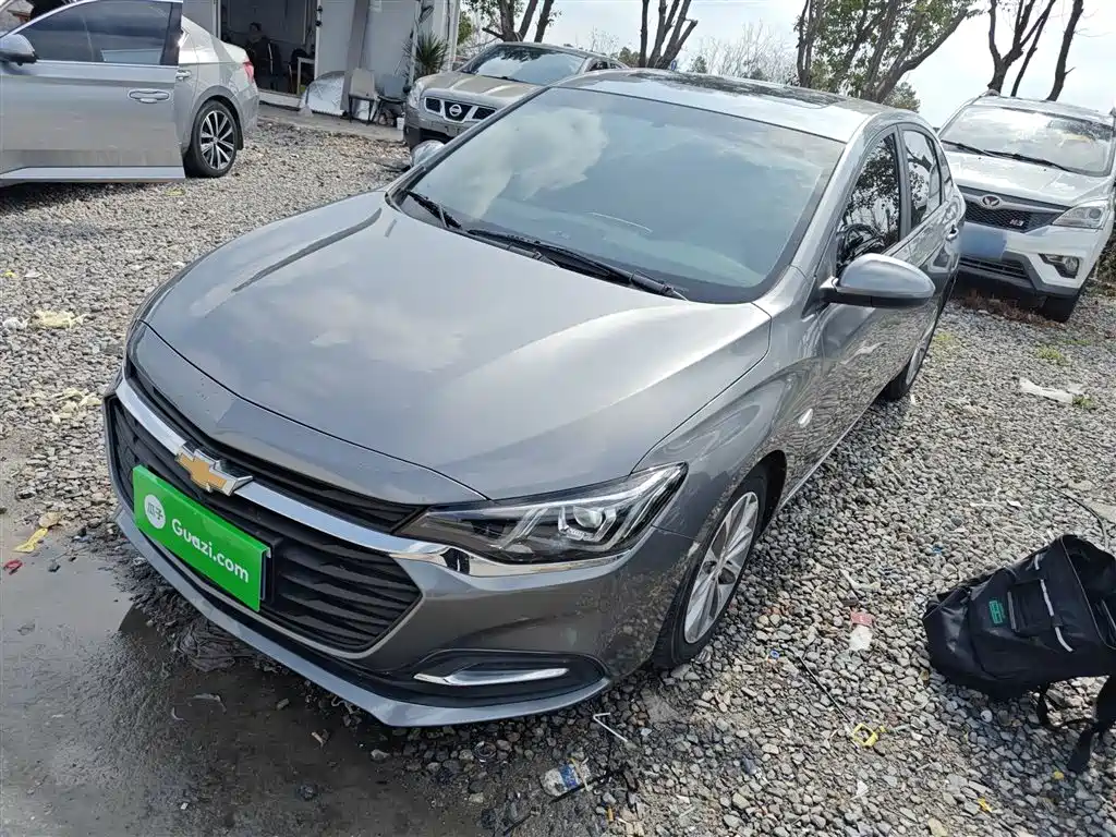 CHEVROLET CRUZE