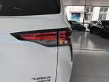 Фото 8 - Toyota Sienna