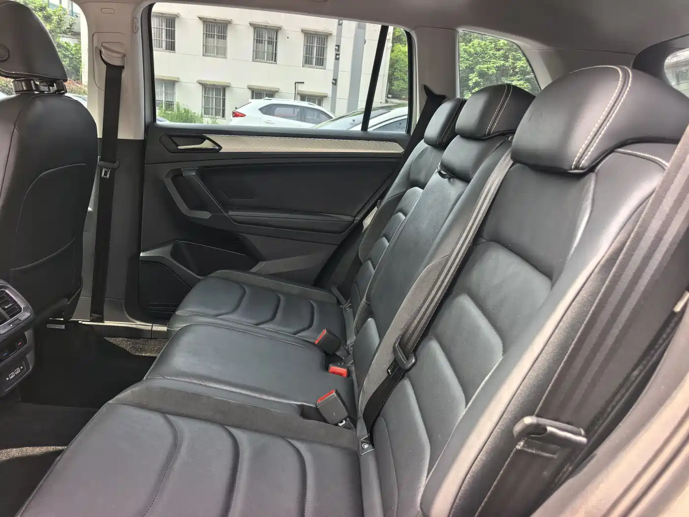 Volkswagen Tiguan L 2018 330TSI Automatic 2WD Luxury Edition фото 24
