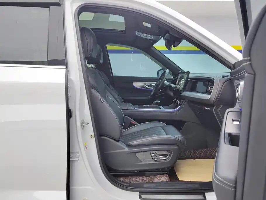  GAC Trumpchi Trumpchi GS8 2022 Pilot Series 2.0TGDI 2WD Luxury Smart Connect Edition (7-Seater) 8