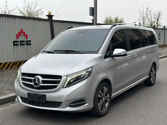 MERCEDES-BENZ V CLASS