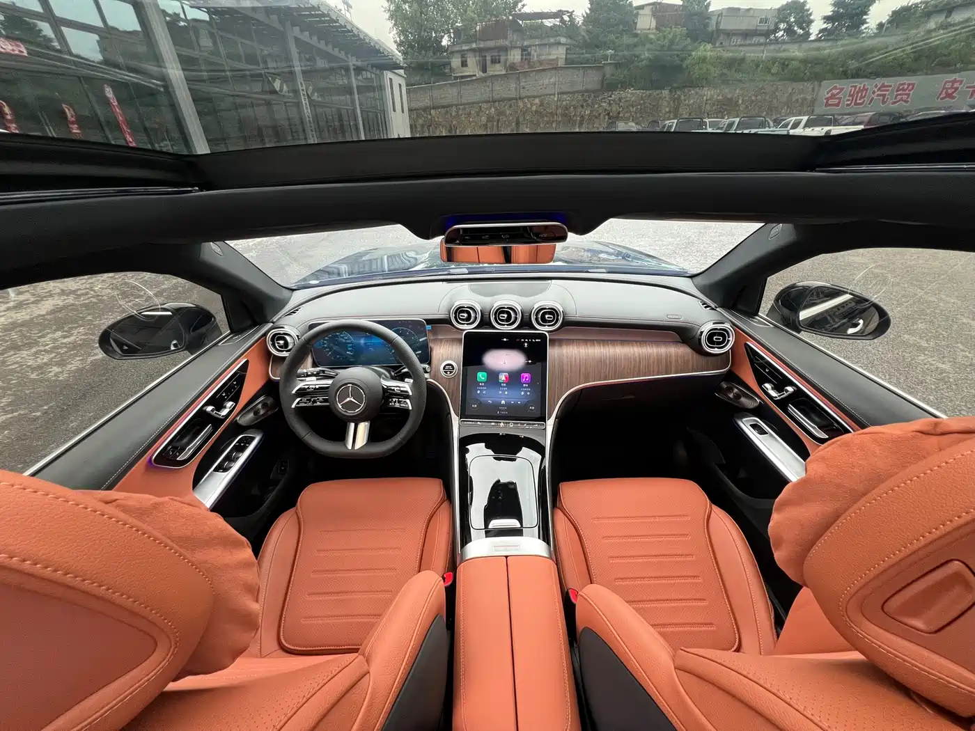 MERCEDES-BENZ GLC