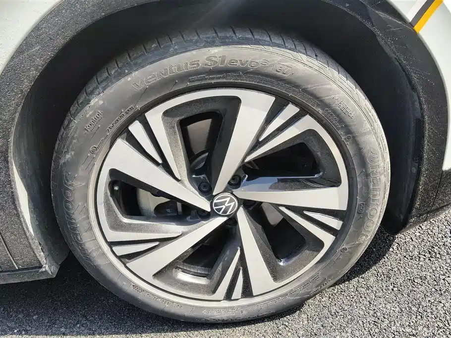 Volkswagen ID.6 CROZZ 2022 Long Range PRO Edition фото 6